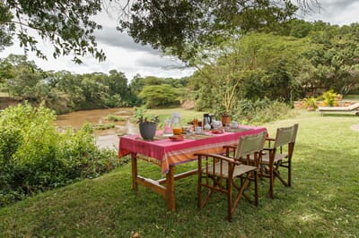Kenya House in the Wild Masai Mara family safari