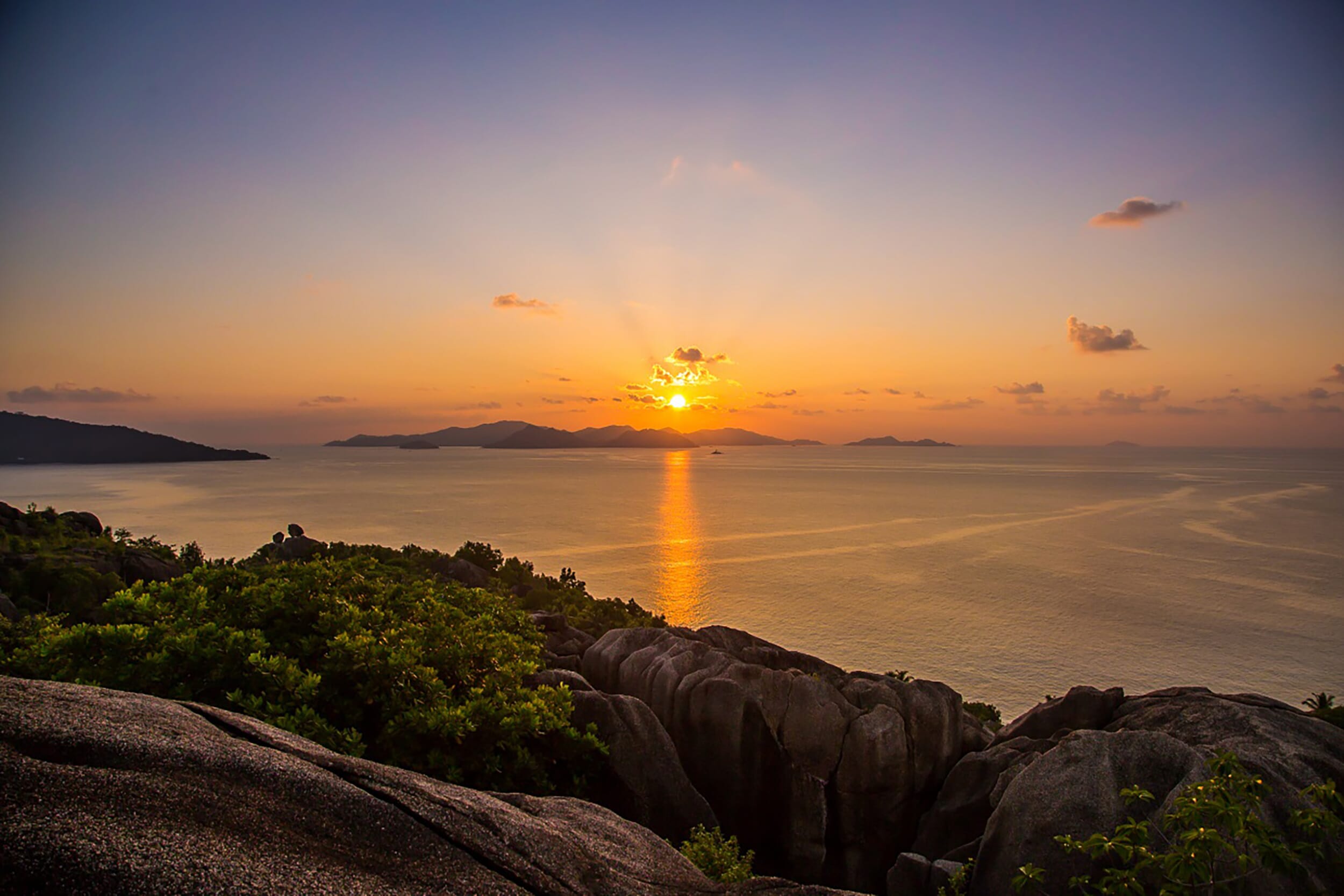 Six-Senses-Zil-Pasyon-Sunset_view_over_Praslin_Island_from_Felicite_Top_Hill_6523-LARGE.jpg?w=550&h=367&scale