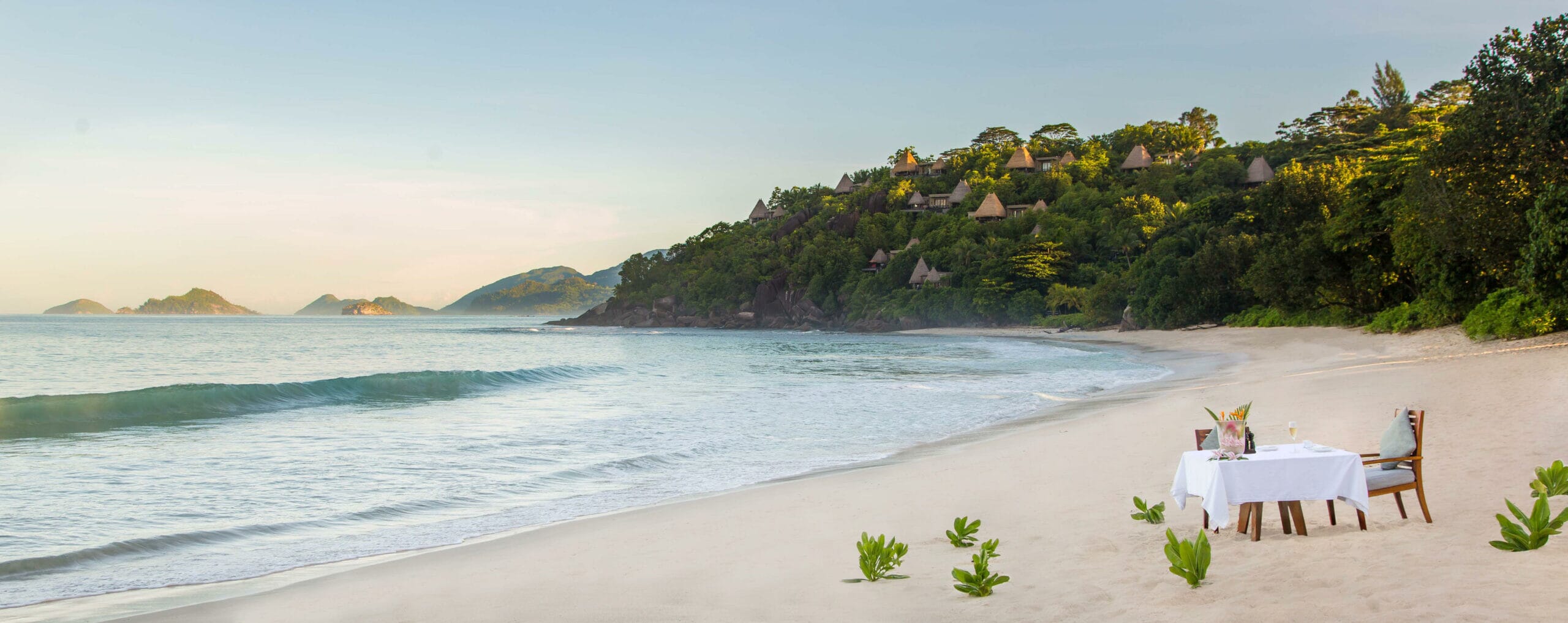 Anantara-Maia-Seychelles-Villas_12-scaled