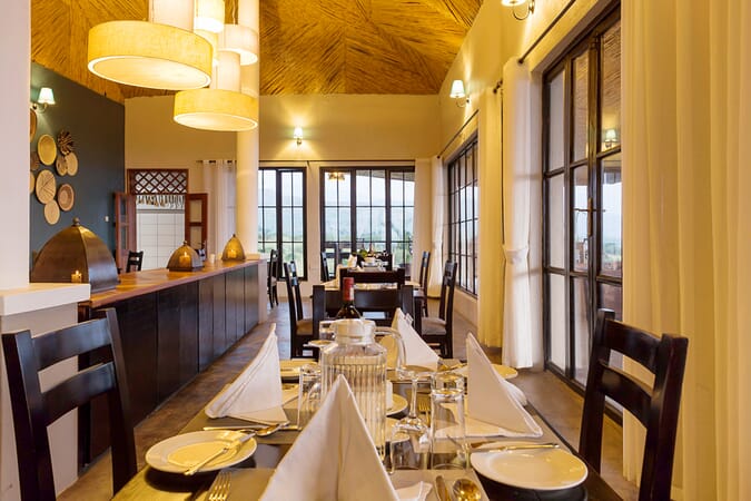 Elephant Plains Lodge dining room