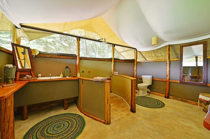 Ishasha Wilderness bathroom