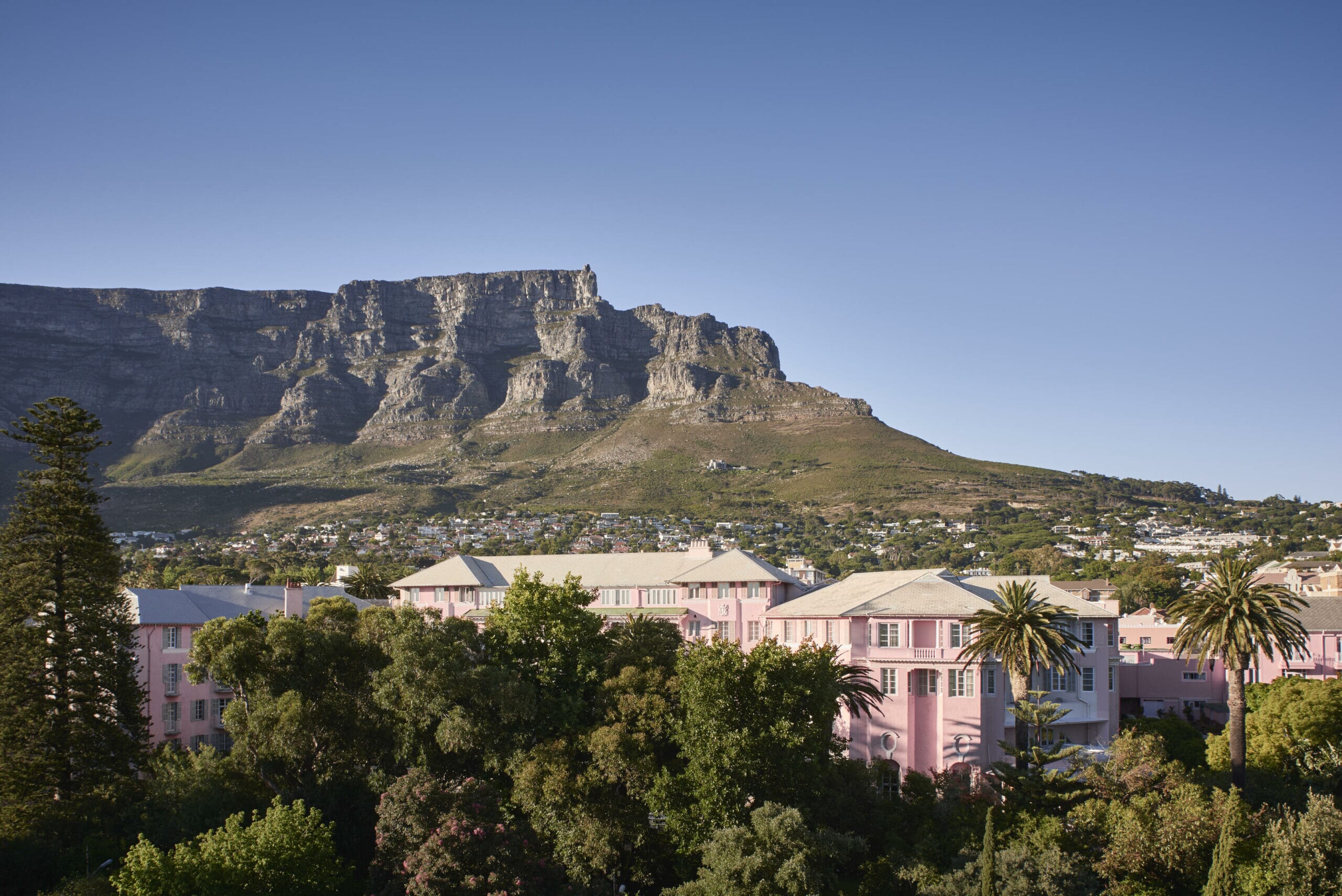 Hotel-location-in-the-heart-of-Cape-Town--scaled