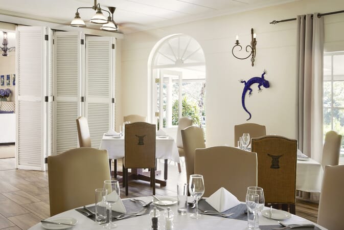 Batonka Guest Lodge Luxury Family Safaris Zimbabwe