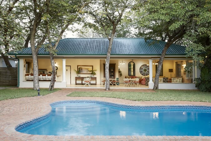 Batonka Guest Lodge Luxury Family Safaris Zimbabwe
