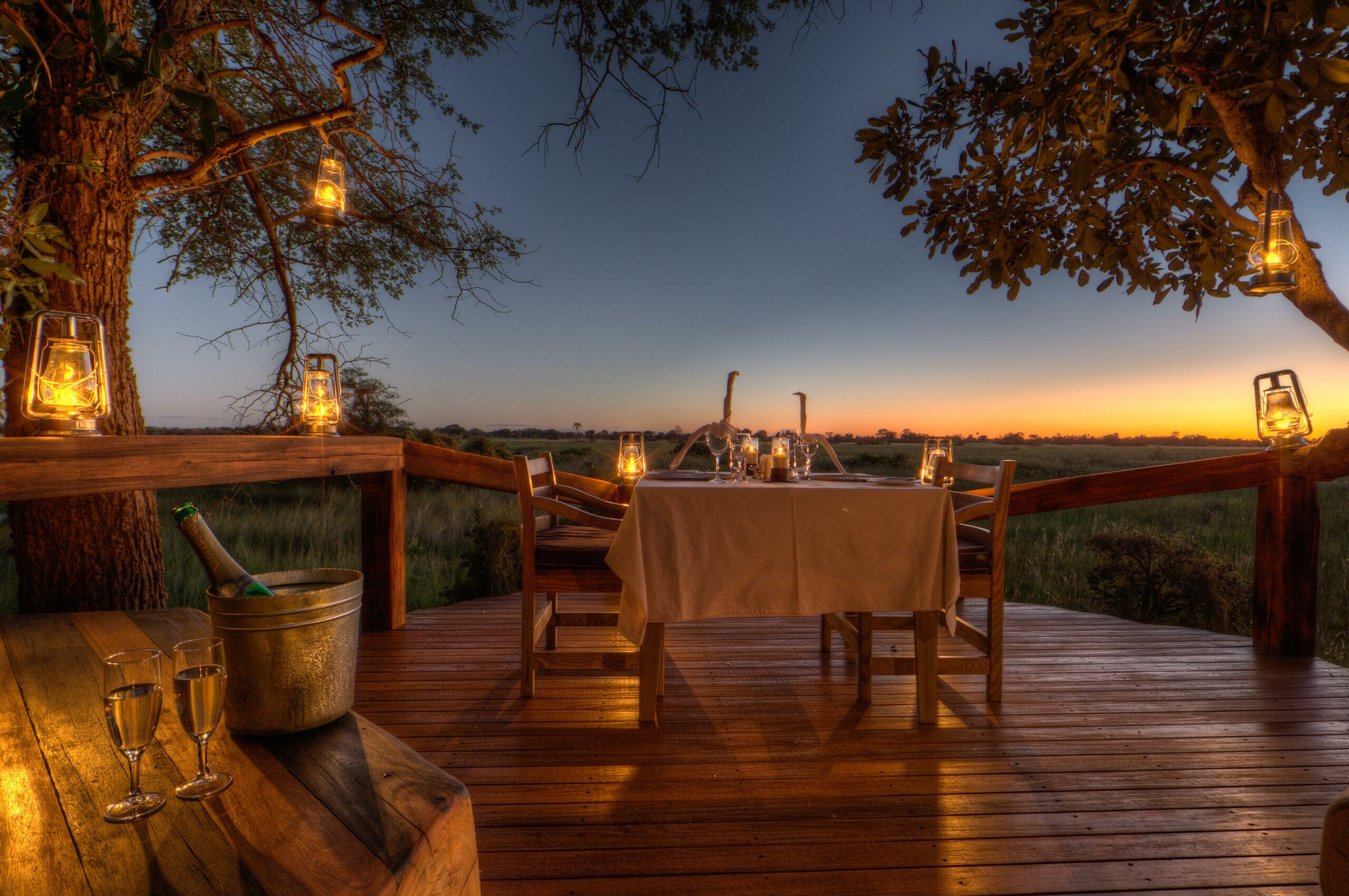 Private-dinner-with-magical-sunsets-over-the-delta-scaled
