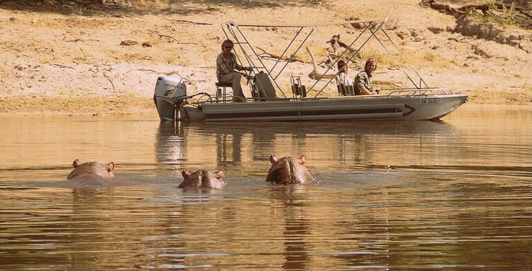 Meno A Kwena Luxury Family Safaris Botswana