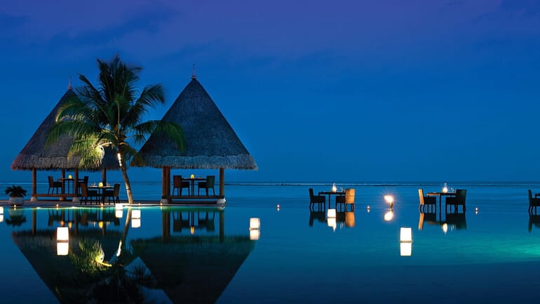 Four Seasons Kuda Huraa Luxury Maldives Holiday
