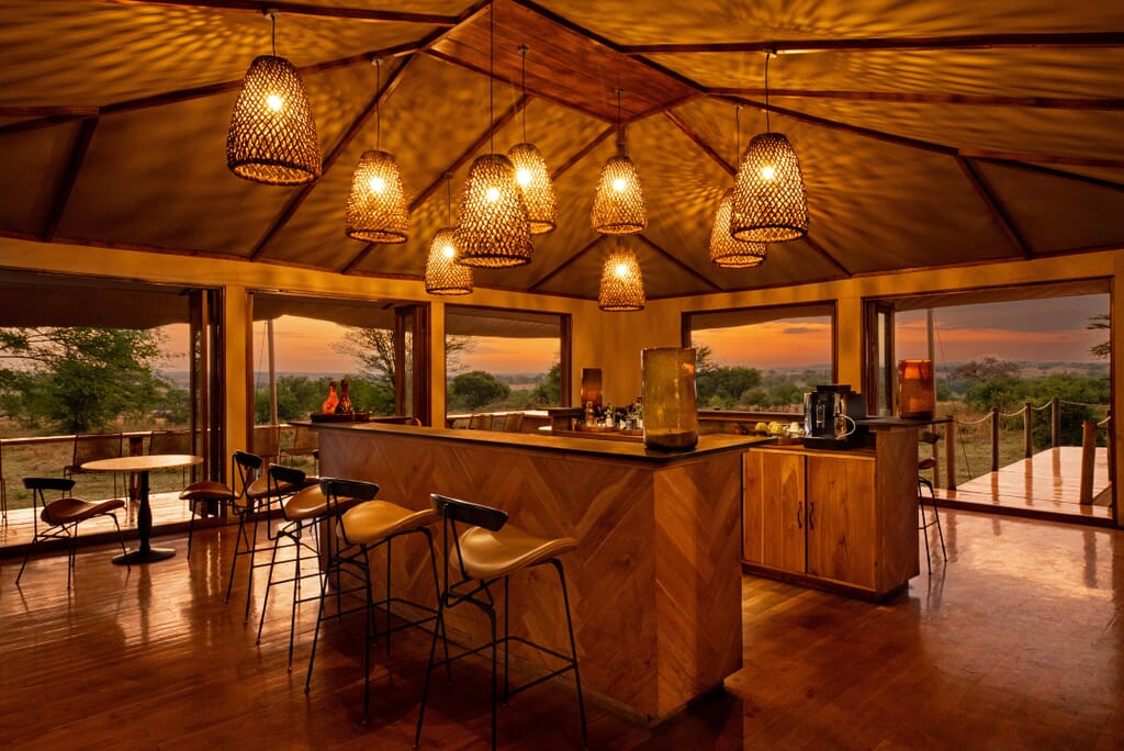 Sayari-Bar-area.jpg?w=1024&h=684&scale